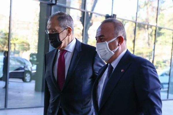 Лавров и Чавушоглу обсудили в Сочи карабахское урегулирование