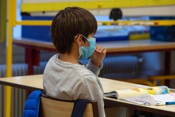Из-за коронавируса школьные каникулы в Армении начнутся с 15 октября