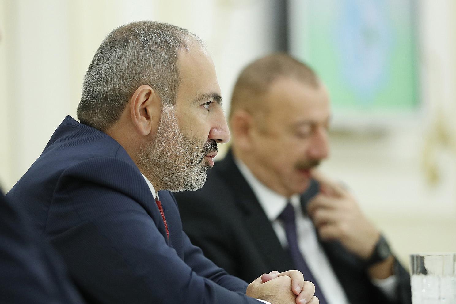 Пашинян и Алиев в Ашхабаде за ужином сидели рядом: они обменялись мнениями и побеседовали на тему Карабахского конфликта