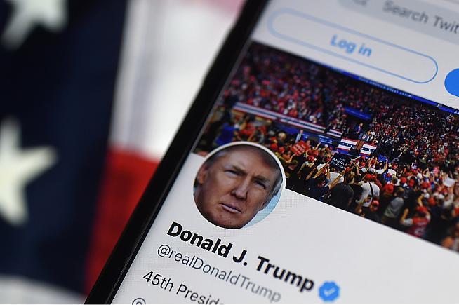 Twitter заблокировал аккаунт Трампа на постоянной основе: республиканцы возмущены, демократы поприветствовали решение 
