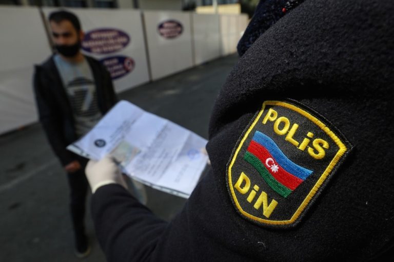 ИСБР осуждает власти Азербайджана за преследование журналистов