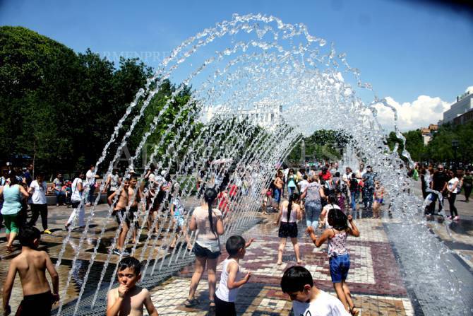 Погода в Армении: июль будет теплее нормы
