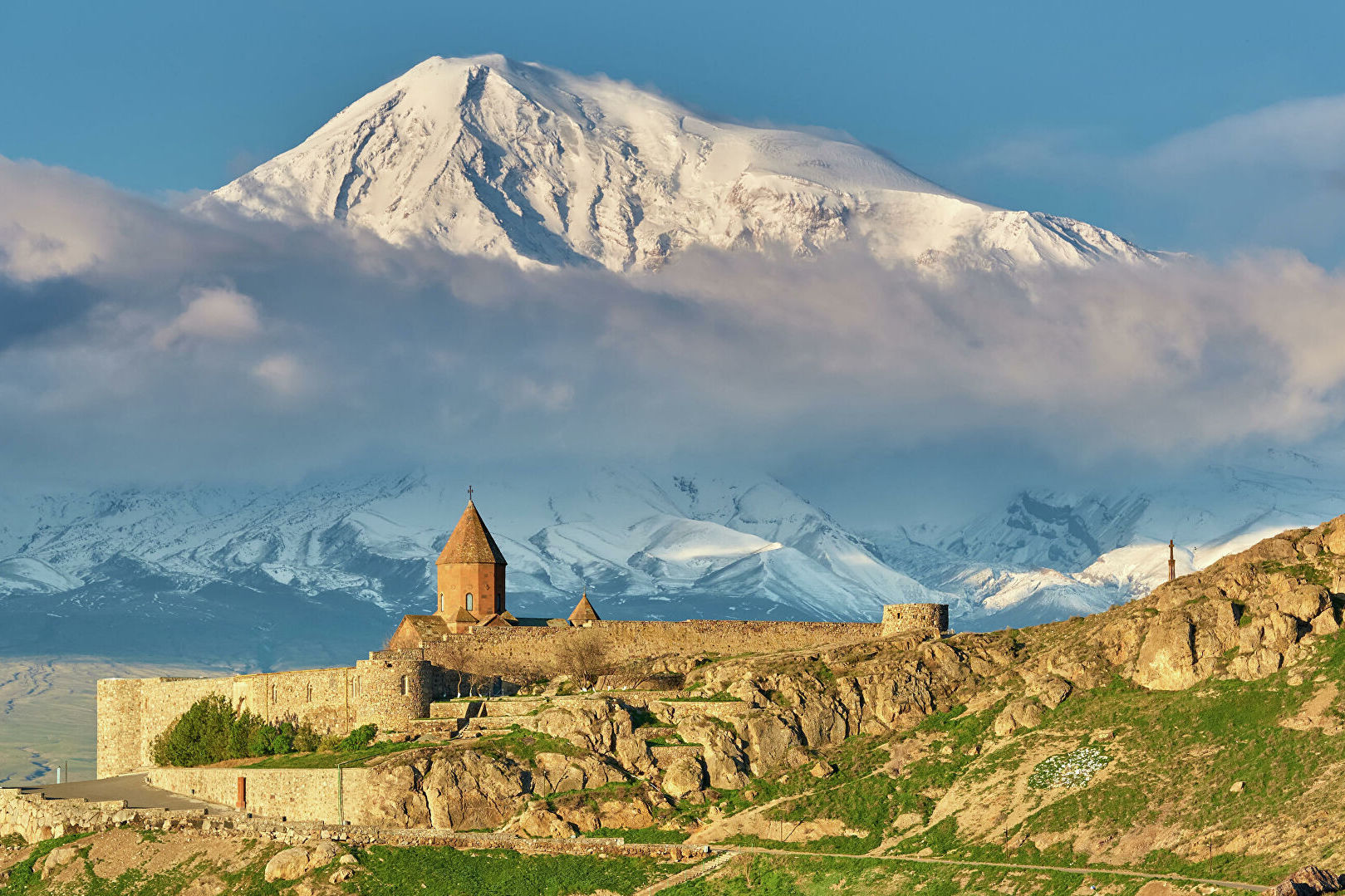 Армения в числе популярных направлений зарубежных поездок россиян на майские праздники