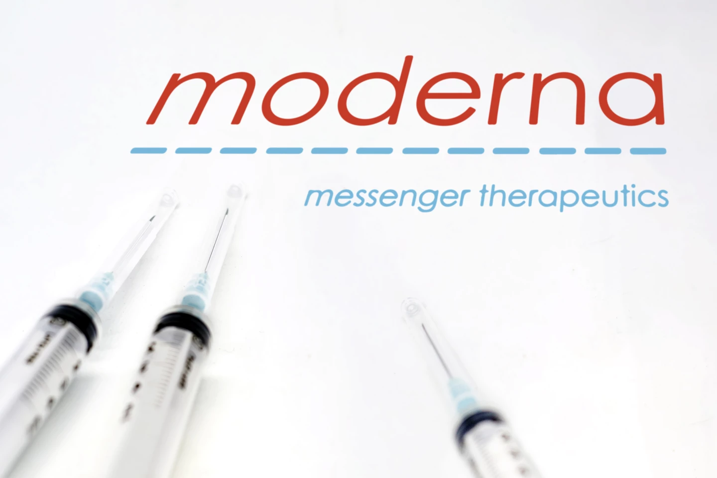 Не только от  COVID-19: компания Мoderna объявила о разработке мРНК-вакцин против герпеса, рака и оспы