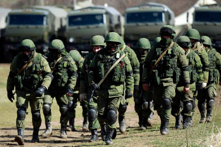 Россия стягивает войска к границе с Украиной