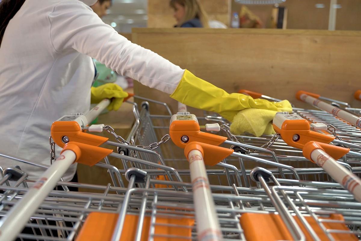 Հնարավոր վարակների տարածումը կանխարգելելու նպատակով Երևանի խոշոր սուպերմարկետներում ախտահանման աշխատանքներ են իրականացվում