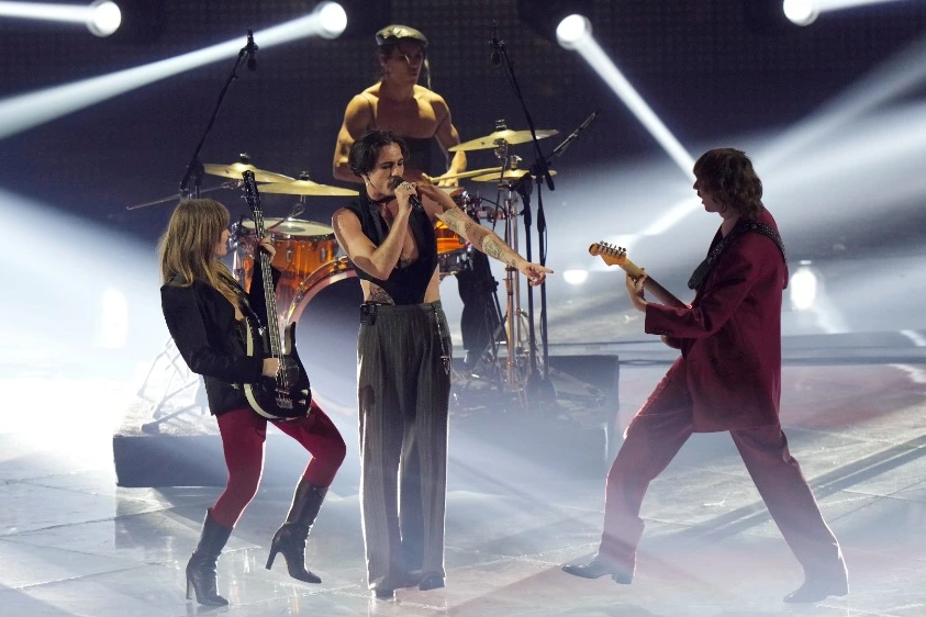 Победившая в прошлом году на «Евровидении» итальянская рок-группа Måneskin записала саундтрек для байопика об Элвисе Пресли