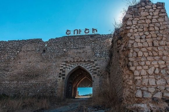 Без Паники! Шуши находится под контролем подразделений Армии обороны Арцаха.  Источник радио «Ван»