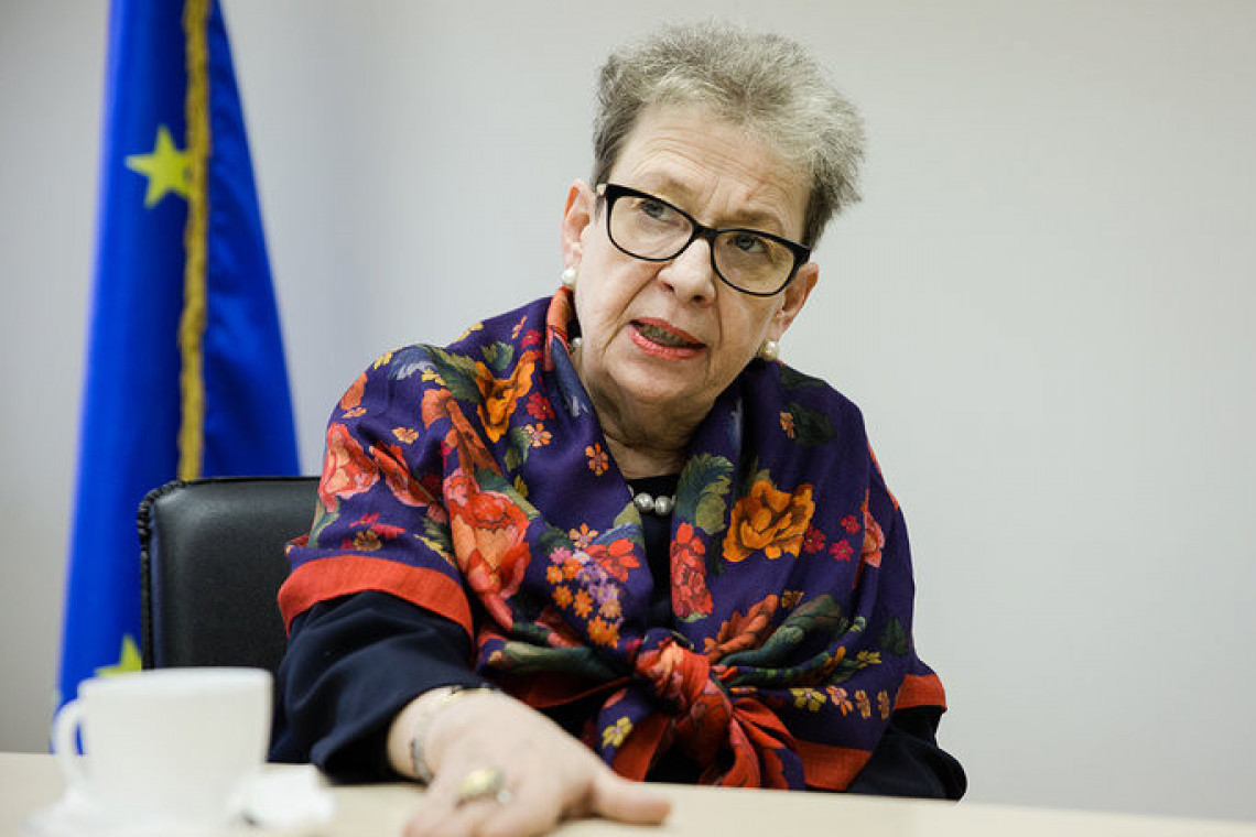 Посол ЕС в Армении призывает все стороны не нагнетать внутриполитическую ситуацию и воздерживаться от разжигания ненависти