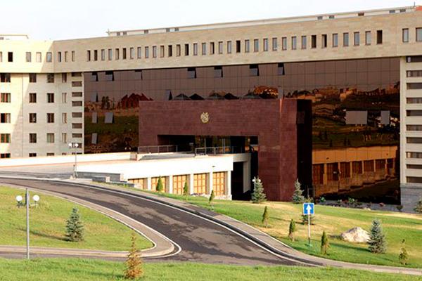Զինվորականների ուղղորդված քվեարկություն. ՊՆ-ն պարզաբանում է