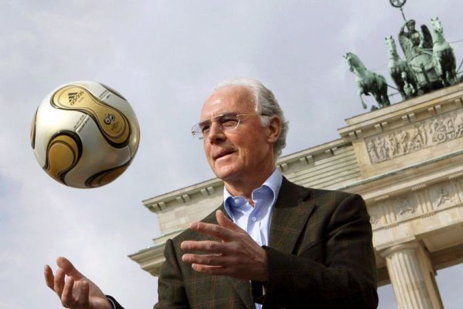 В возрасте 78 лет скончался легендарный немецкий футболист Франц Беккенбауэр