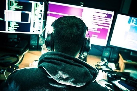 Bloomberg: хакеры добрались до электронной почты ФБР 