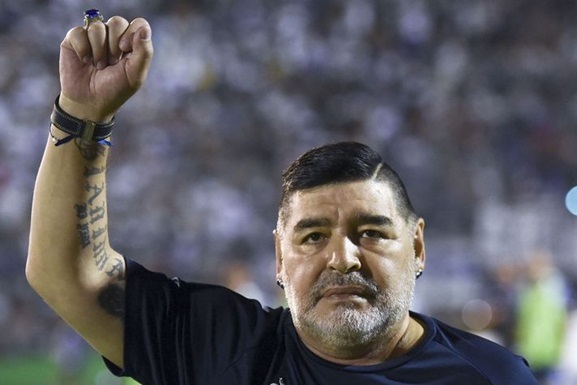 Преступная халатность? В Аргентине возбуждено уголовное дело по факту смерти Марадоны