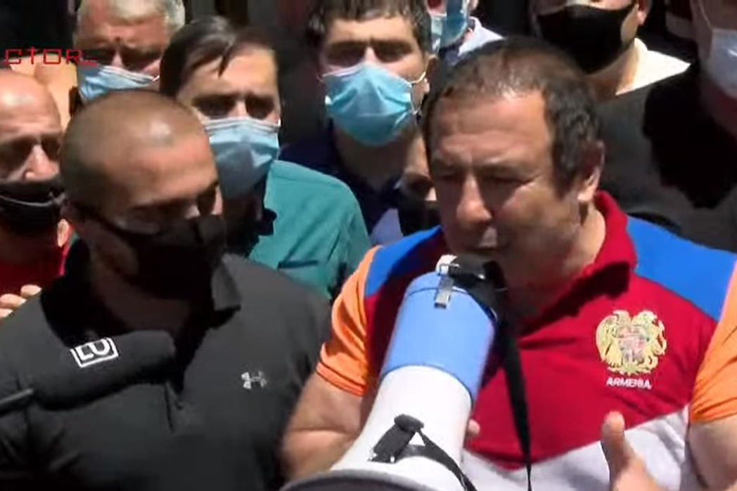 «Անբարոյականի տղա լինեմ, թե հետ կանգնեմ». Գագիկ Ծառուկյանը՝ իր նկատմամբ իրականացվող գործողությունների մասին