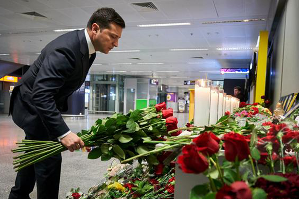 «Человеческая жизнь не измеряется никакими деньгами»: Зеленский отказался от предложенной Ираном компенсации за сбитый украинский «Боинг»