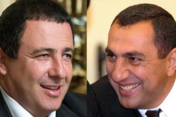«Առավոտ». Սամվել Ալեքսանյանի անվճար լավաշների համար մարդկանց հերթը չի պակասում