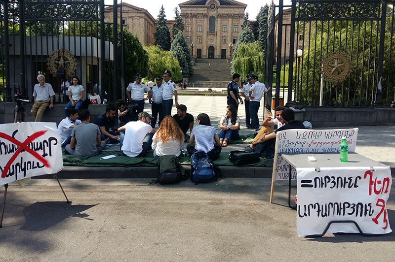 ​«Հարուստներն ավելի կհարստանան, աղքատներն՝ ավելի կաղքատանան»․ «Ահազանգ»-ը շարունակվում է