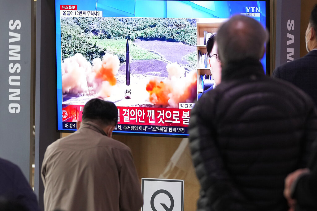 Сеул: Северная Корея провела испытательный пуск межконтинентальной баллистической ракеты