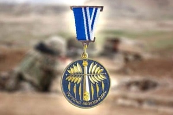 Младший сержант Гегам Саакян посмертно награжден медалью «За боевую службу»