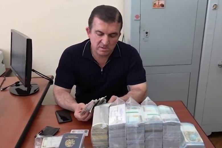 Арестованный экс-глава охраны Сержа Саргсяна готов передать государству $6 млн