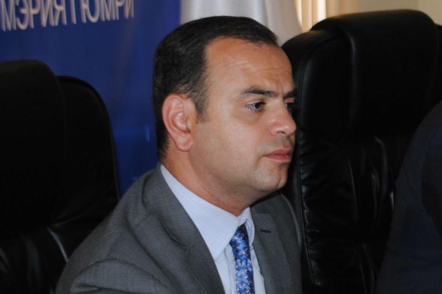 Экс-мэр Глендейла Заре Синанян получит должность в Армении