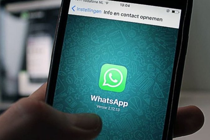 WhatsApp обвинили в чтении переписки пользователей: в компании это отрицают  