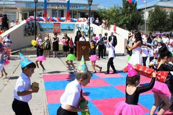В школах MO РФ в Армении провели Урок мужества