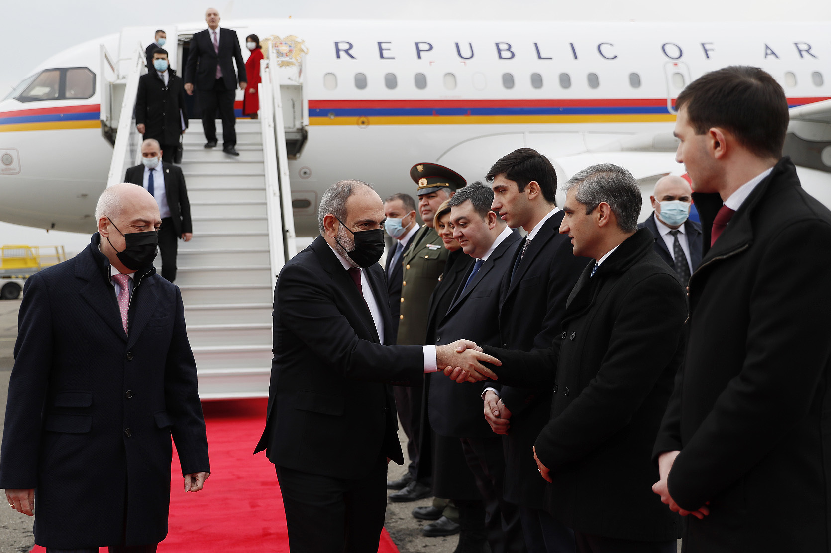 Փաշինյանն աշխատանքային այցով ժամանել է Թբիլիսի, առանձնազրույց կունենա Ղարիբաշվիլիի հետ 