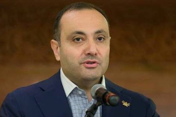Ереван не намерен запрашивать у России дополнительных поставок оружия - посол