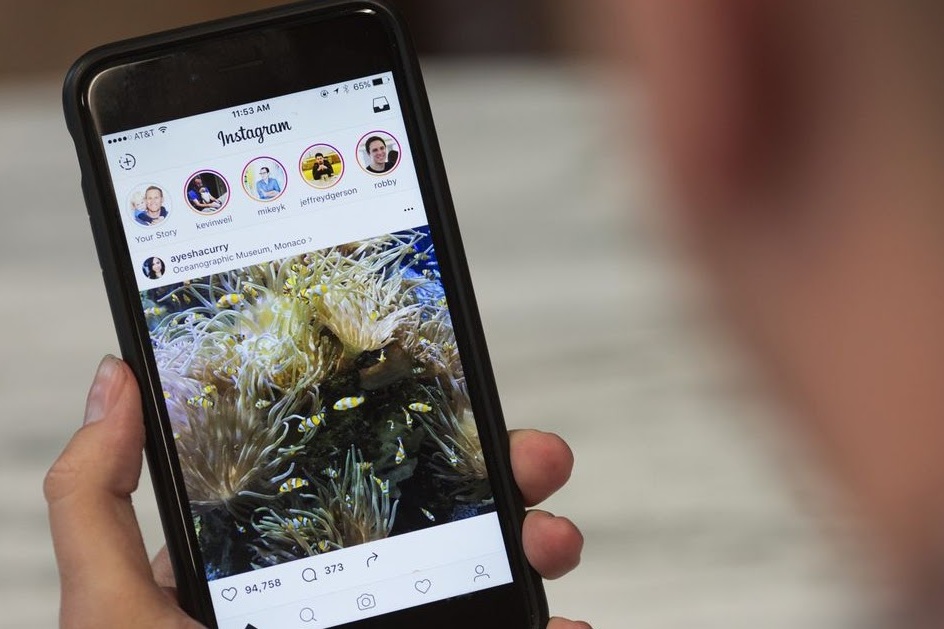 Instagram впредь будет предупреждать пользователей о сбоях прямо в ленте