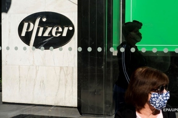 Фармацевтическая компания Pfizer начинает тестировать таблетки от коронавируса на людях