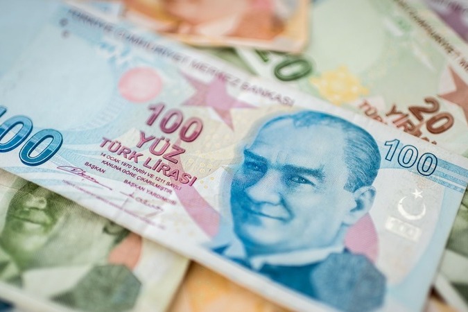 Турецкая лира ослабла до шестимесячного минимума