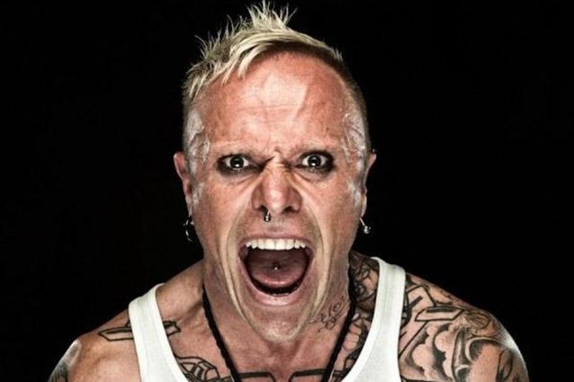 Британская группа The Prodigy пригласила всех своих фанатов присоединиться к похоронам вокалиста Кита Флинта