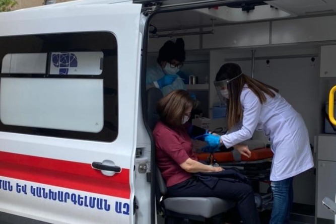 Россияне в 2021 году чаще всего ездили за прививкой от COVID в Армению