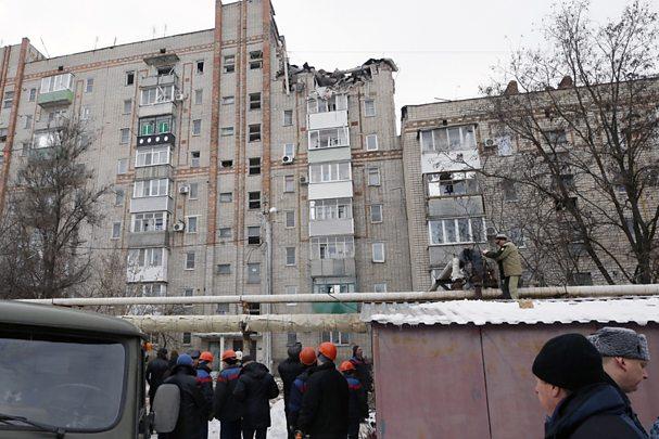 Взрыв в многоэтажке в городе Шахты: под завалами могут быть люди