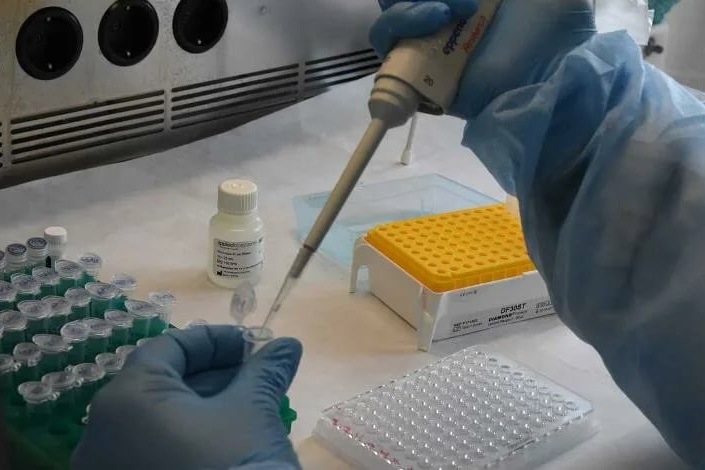 Российские учёные уже испытали на себе разработанную вакцину от коронавируса и довольны результатом