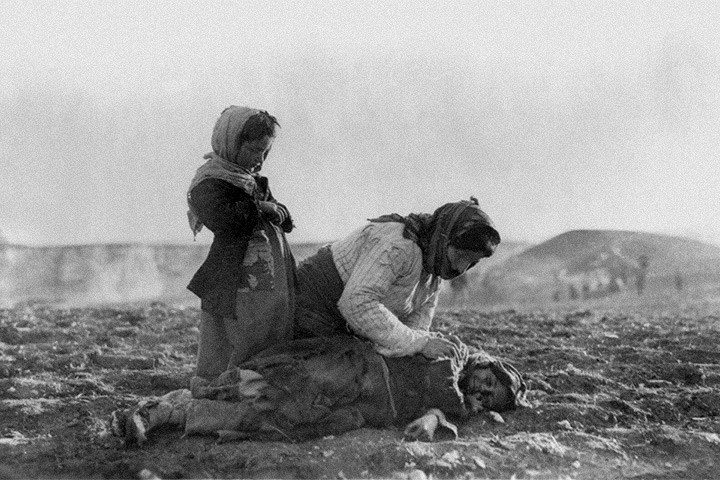 Его доклады и письма проливают свет на происходящие в 1915 году трагические события: Уолтер Геддес — один из очевидцев Геноцида армян