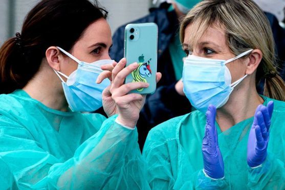 Испания и Италия ослабили карантин, Франция продлила, ВОЗ просит не спешить: BBC