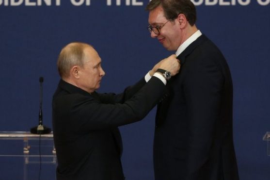 Путину пришлось извиниться перед президентом Сербии за пост Марии Захаровой в Фейсбуке 