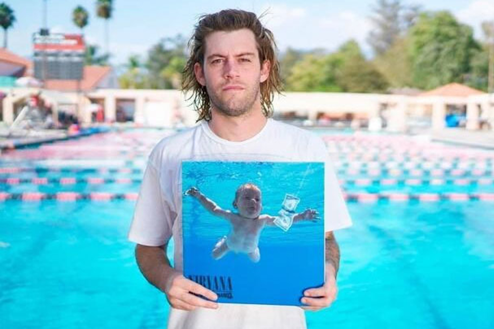 Nirvana выиграла суд против мальчика с обложки своего альбома «Nevermind»