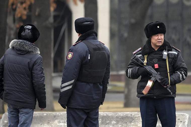 В Казахстане после беспорядков задержали почти 10 тыс. человек