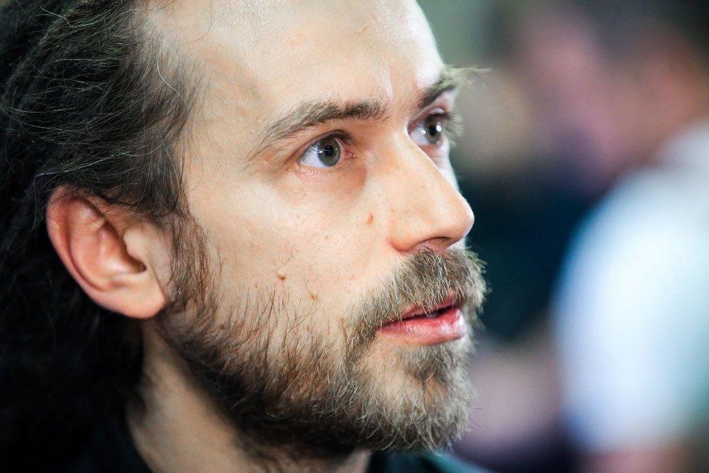 Злоумышленники сожгли крест на могиле рэпера Децла 