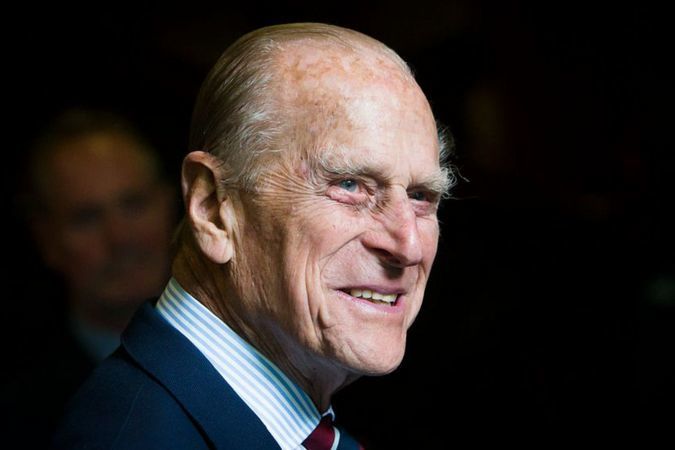 Суд постановил: завещание принца Филиппа будет засекречено на 90 лет, чтобы защитить «достоинство и статус» королевы