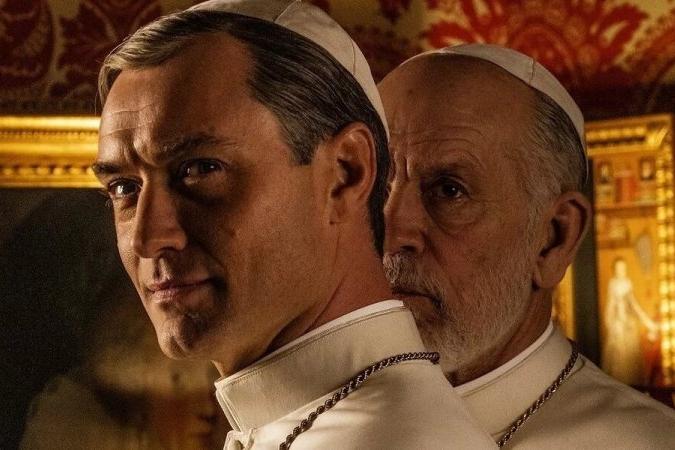 Противостояние Святых отцов: опубликован полный трейлер сериала «Новый папа»
