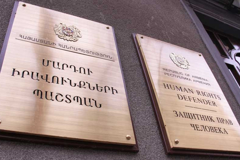 Երեկվա արտոնված հավաքի մասնակիցներին բերման ենթարկելու և երթն արգելելու վերաբերյալ Պաշտպանը ոստիկանությունից պարզաբանումներ է պահանջել 