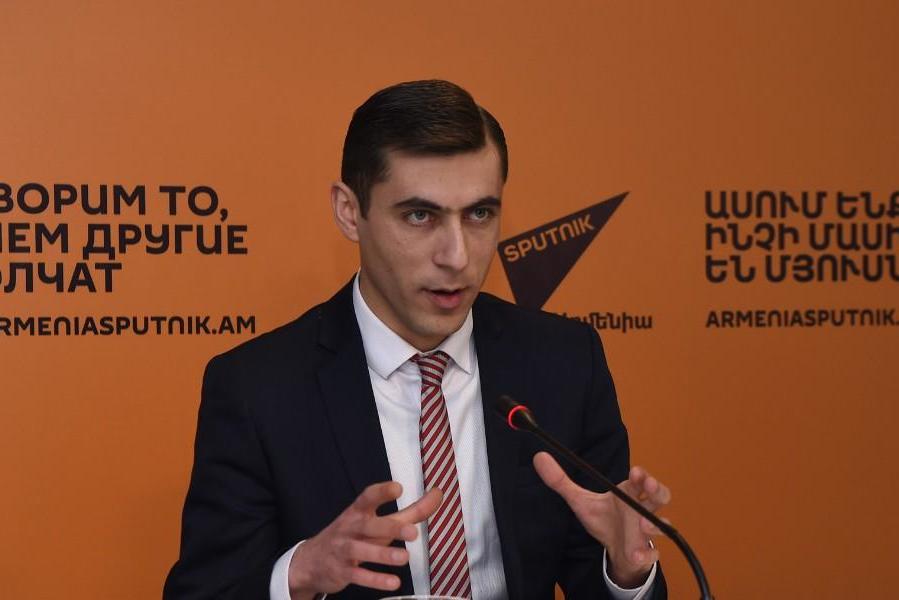Октябрь наступит уже в августе: Гагик Суренян призвал не удивляться