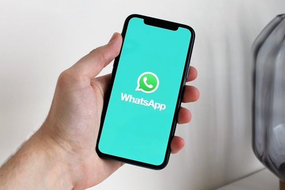 В работе WhatsApp произошел масштабный сбой