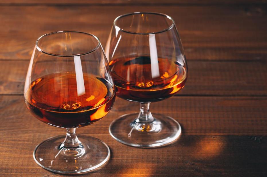 Эксперт: Правительство Армении должно ввести ограничения на использование дешевого спирта в производстве коньяка