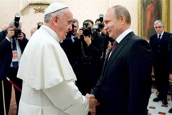 Ватикан назвал дату встречи Папы Римского Франциска с Владимиром Путиным 
