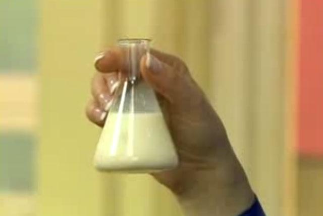 В мире растет популярность ювелирных изделий из материнского молока